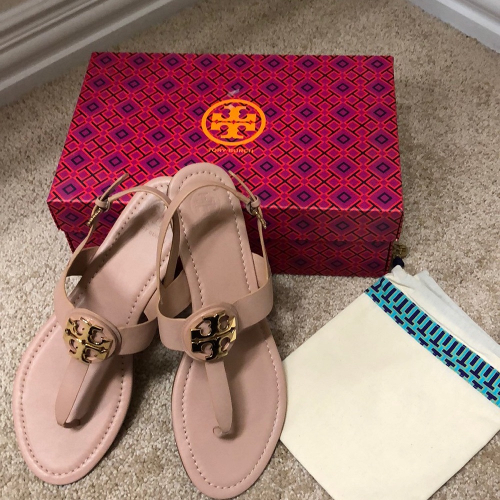 Tory Burch “Bryce” flat thong sandal size 9